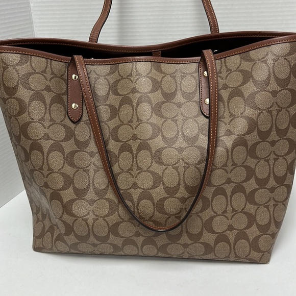 Coach Keith Haring Signature Canvas W/ Patches Tote Bag F48728 - Picture 2 of 10